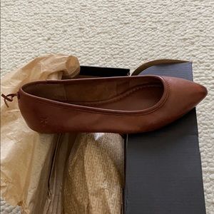Frye Regina Ballet flat